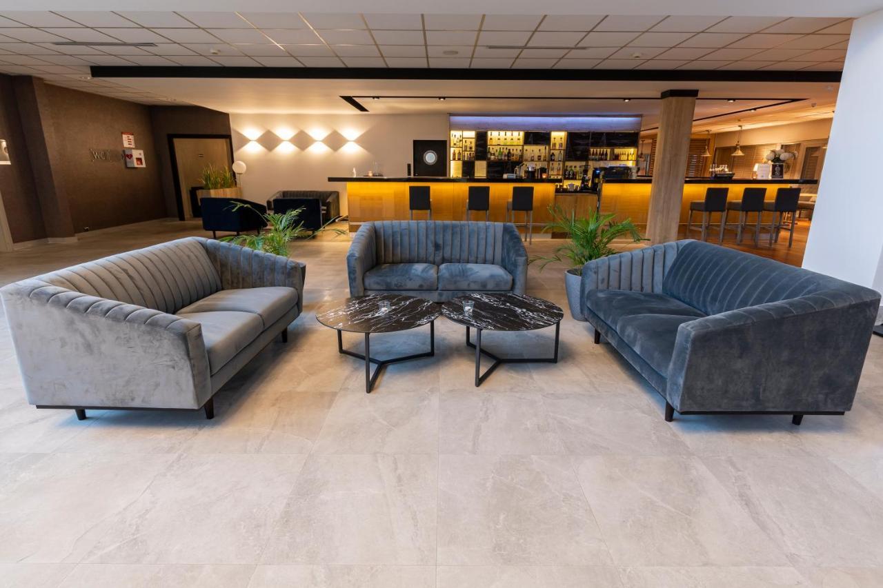 Hotel Omega